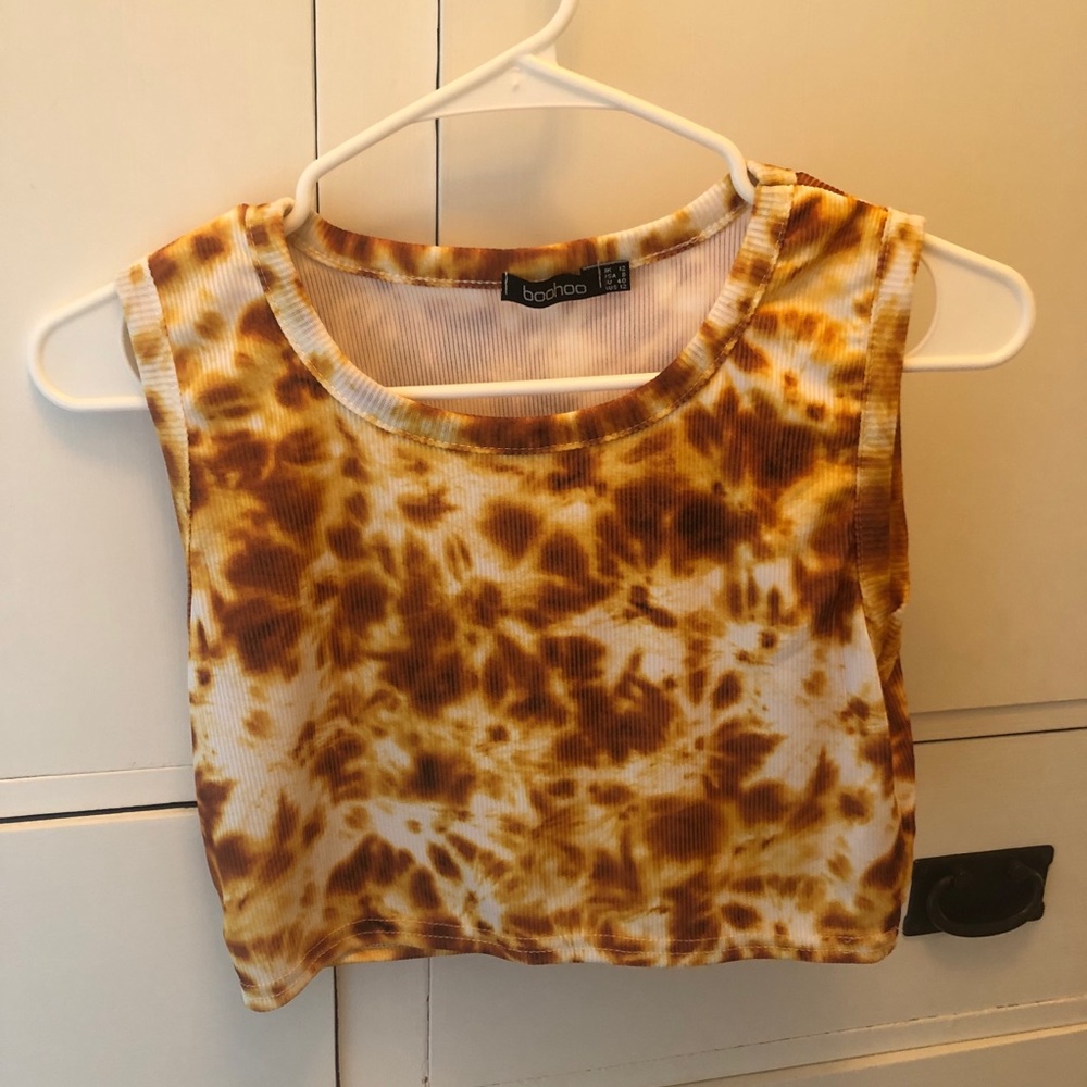 tie-dye tank top